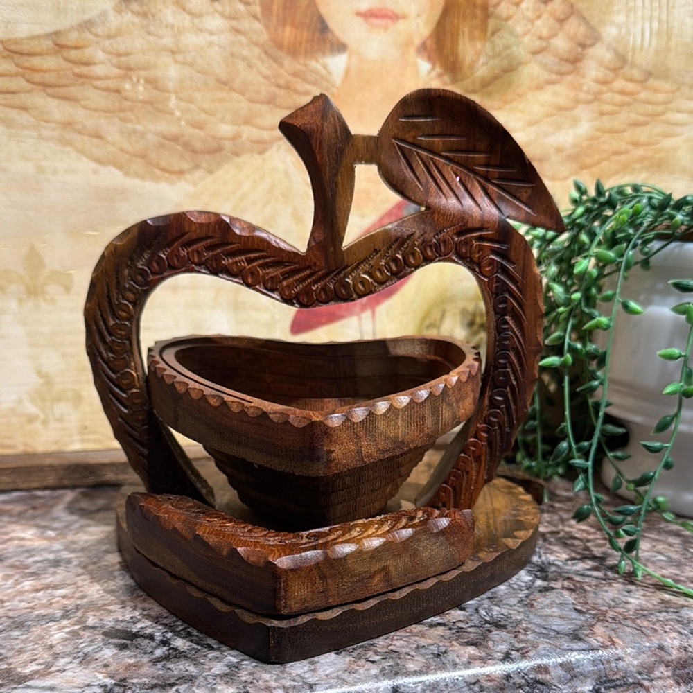 Wood Signature collapsible wood basket